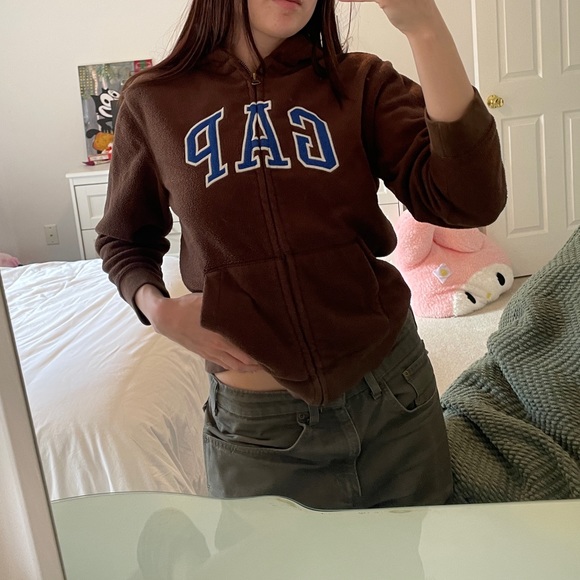 Brown Gap hoodie - Picture 2 of 3